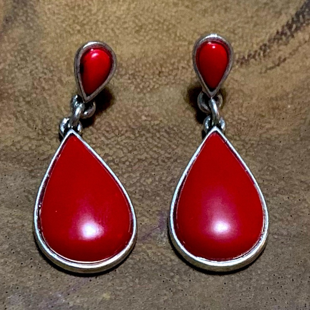 Lucky Brand Jeans Jewelry Silver Tone Dangly Tear Drop Stud Earrings Red Stone